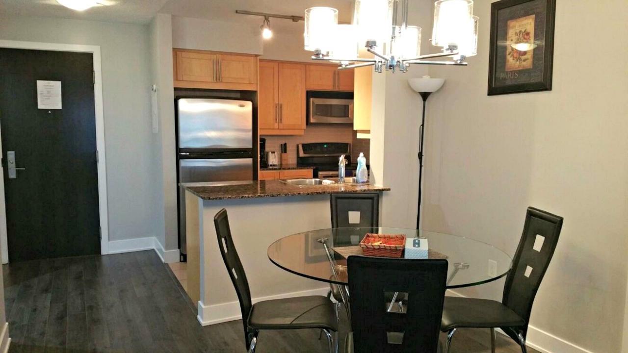 Blue Jays Aparment Daire Toronto Dış mekan fotoğraf